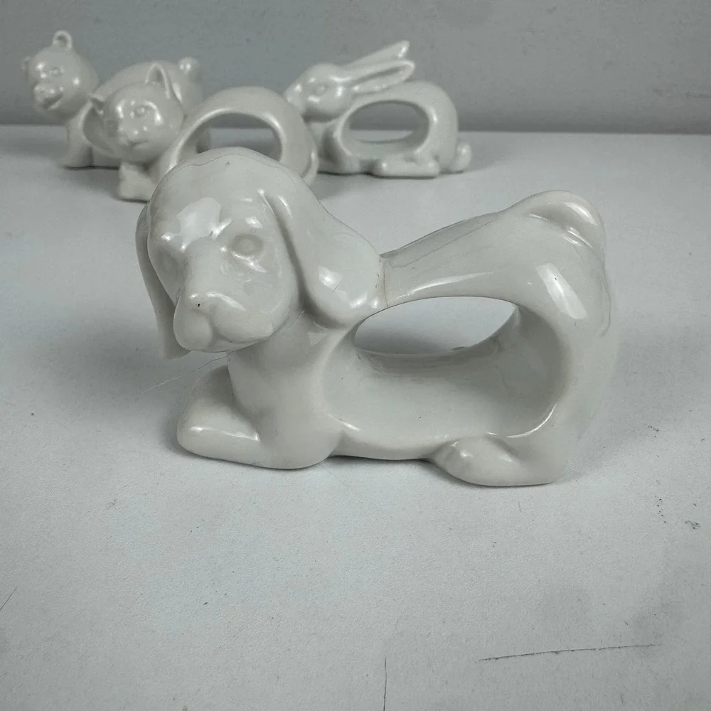 Vtg White Ceramic Animal Napkin Rings‎ Set of 4 Bear Cat Rabbit Dog whimsical